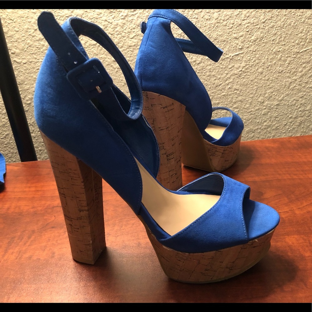 Shoe Dazzle Blue Suede Platform Pumps Heels Size 8